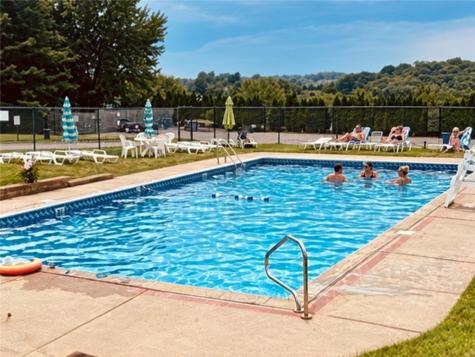 2592A Grouse Ridge Franklin Park PA 15090
