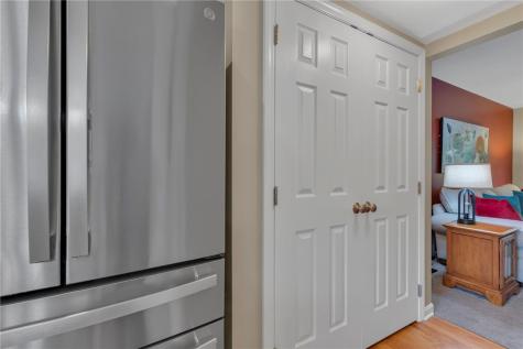 122 Castle View Drive Mckees Rocks PA 15136