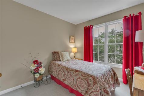 122 Castle View Drive Mckees Rocks PA 15136