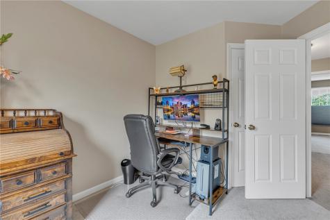 122 Castle View Drive Mckees Rocks PA 15136