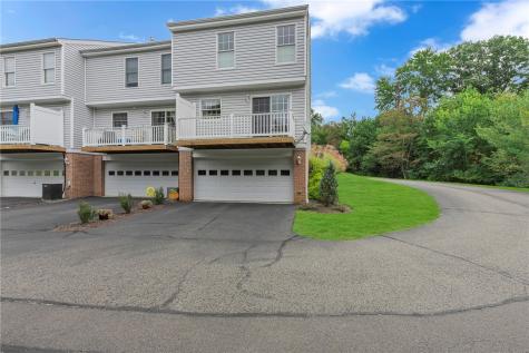 122 Castle View Drive Mckees Rocks PA 15136