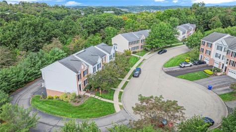 122 Castle View Drive Mckees Rocks PA 15136