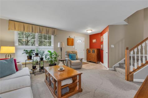 122 Castle View Drive Mckees Rocks PA 15136