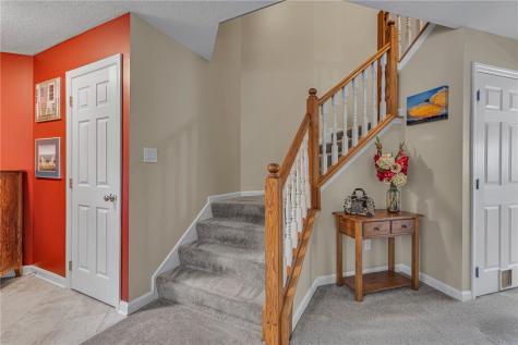 122 Castle View Drive Mckees Rocks PA 15136