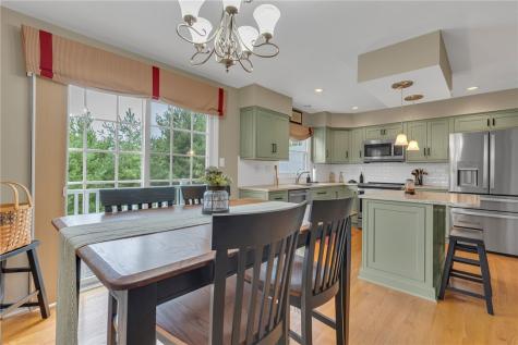 122 Castle View Drive Mckees Rocks PA 15136