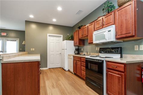 318 Nicklaus Court Liberty Township PA 16127