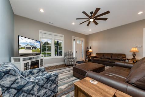 318 Nicklaus Court Liberty Township PA 16127
