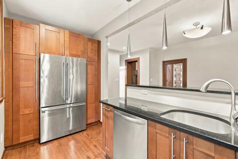 6109 Fifth Avenue Shadyside PA 15232