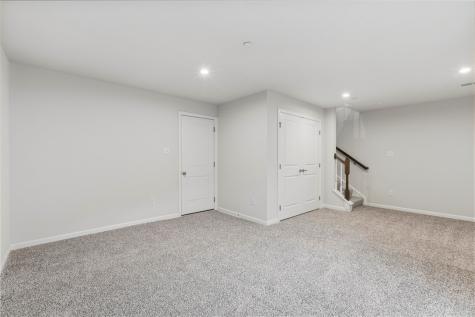 207 Yellowwood Court South Strabane PA 15301