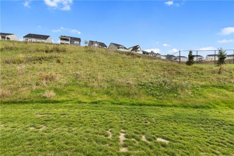207 Yellowwood Court South Strabane PA 15301