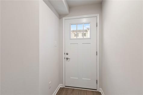 207 Yellowwood Court South Strabane PA 15301