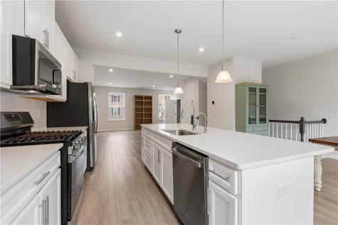 207 Yellowwood Court South Strabane PA 15301