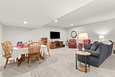 158 Brookfield Estates Drive Pine Township PA 15090