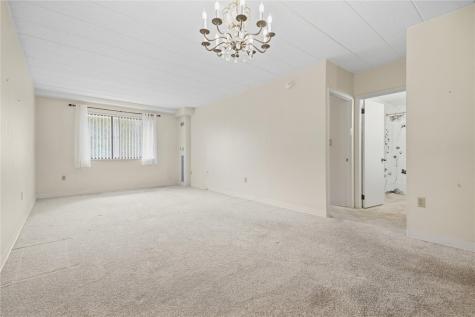 5715 Beacon Street Squirrel Hill PA 15217