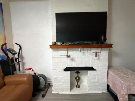 2014 Wayne Street Swissvale PA 15218