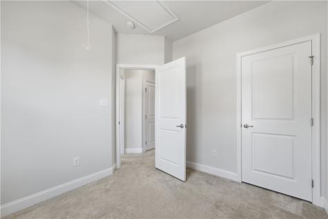 444 Fairmont Drive Marshall PA 15090