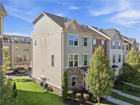 444 Fairmont Drive Marshall PA 15090
