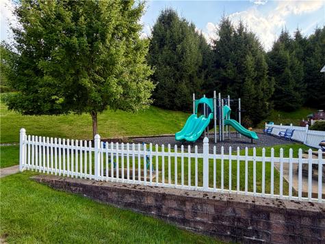 702 Beech Street Richland PA 15044