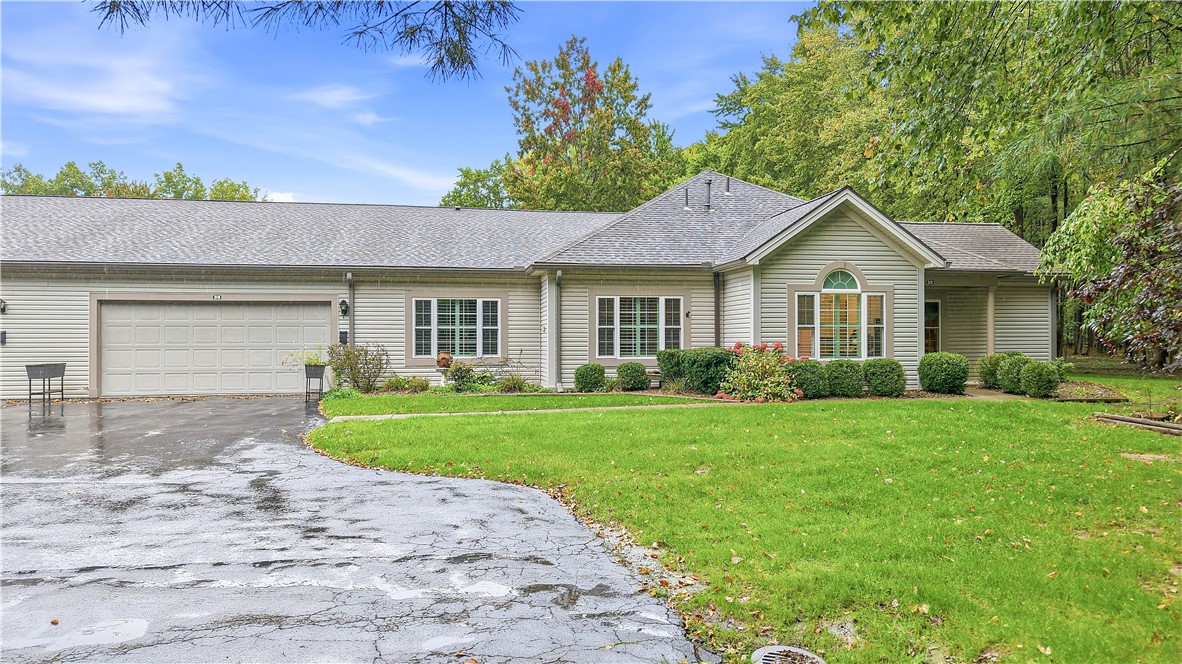 39 Stone Ridge Boulevard Hermitage PA 16148