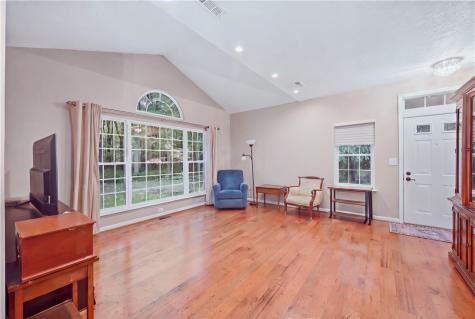 39 Stone Ridge Boulevard Hermitage PA 16148