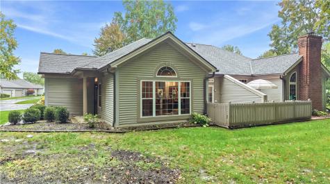 39 Stone Ridge Boulevard Hermitage PA 16148
