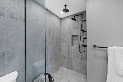 240 E Jefferson Central North Side PA 15212