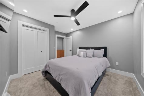 240 E Jefferson Central North Side PA 15212