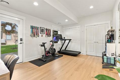 6447 Danielle Street Shadyside PA 15206