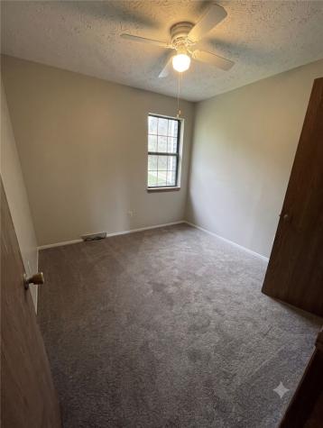 71 Meanor Street Imperial PA 15126
