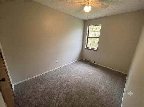 71 Meanor Street Imperial PA 15126