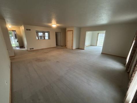 124 S Butler Street Saxonburg Boro PA 16056