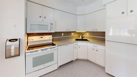 2120 Greentree Road Scott Township PA 15220