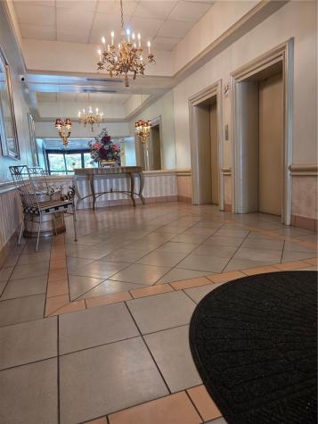 2120 Greentree Road Scott Township PA 15220