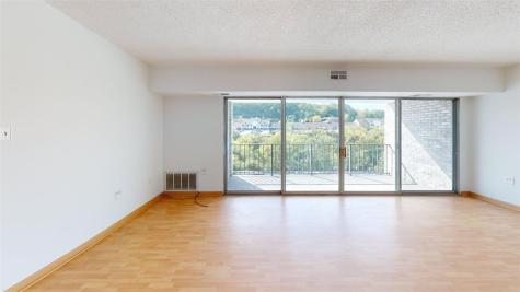 2120 Greentree Road Scott Township PA 15220