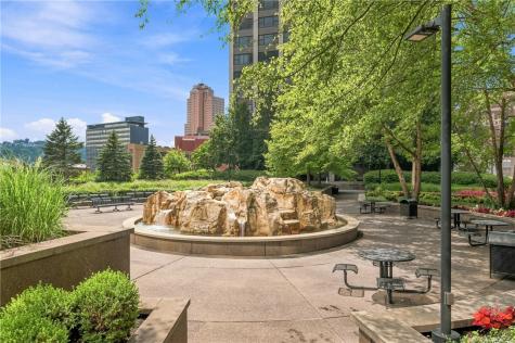 112 Washington Place Downtown Pgh PA 15219