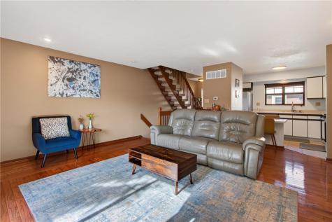 104 Longfellow Court Swissvale PA 15218