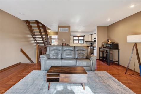 104 Longfellow Court Swissvale PA 15218