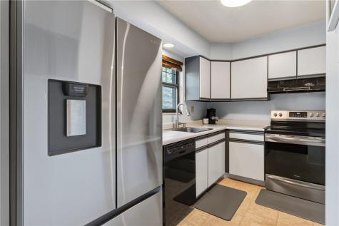 104 Longfellow Court Swissvale PA 15218