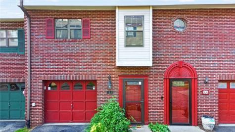 104 Longfellow Court Swissvale PA 15218