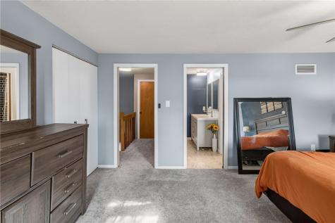 104 Longfellow Court Swissvale PA 15218