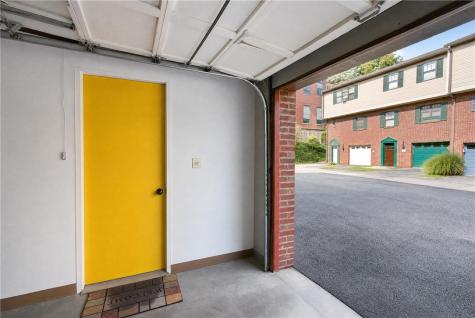 104 Longfellow Court Swissvale PA 15218