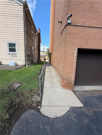 1326 6th Avenue Beaver Falls PA 15010