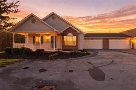 355 Allandale Drive Bethel Park PA 15102