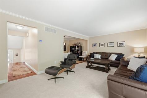 642 Woodcrest Drive Robinson Township PA 15205