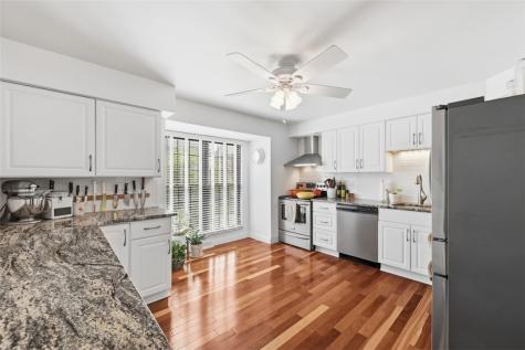 642 Woodcrest Drive Robinson Township PA 15205