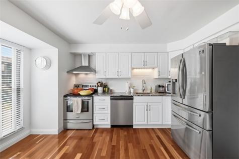 642 Woodcrest Drive Robinson Township PA 15205