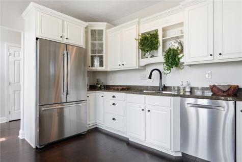 2372 Hilltop Road Collier Township PA 15142