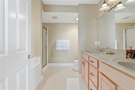 2372 Hilltop Road Collier Township PA 15142