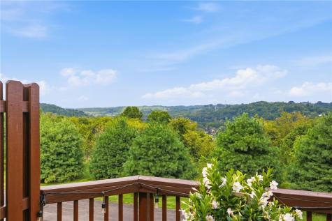 2372 Hilltop Road Collier Township PA 15142
