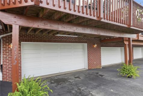 2372 Hilltop Road Collier Township PA 15142
